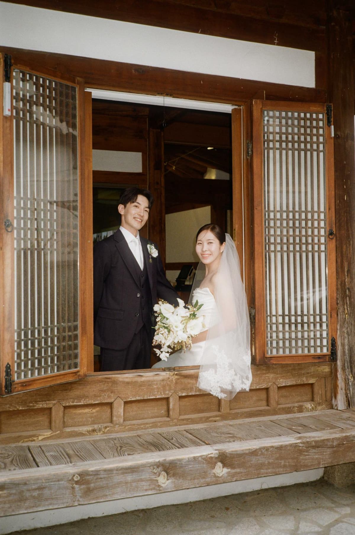 좁은 공간에서도 다양한 시선으로 담은 본식 2