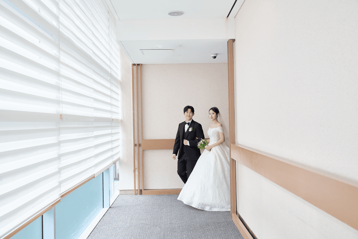 at포레웨딩홀 본식스냅 촬영 사진