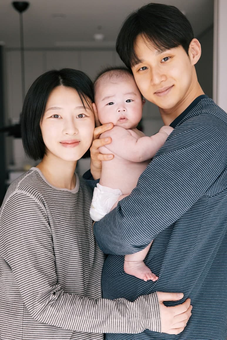 홈스냅으로 남긴 백일사진 홈스냅 촬영 사진