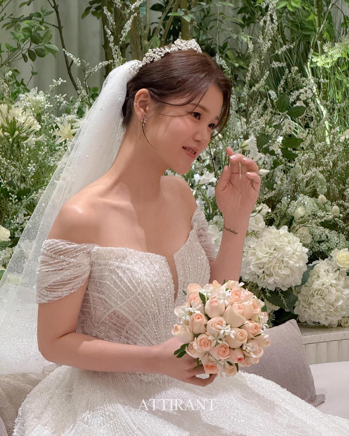 그리너리한 신부대기실과 비즈드레스 1