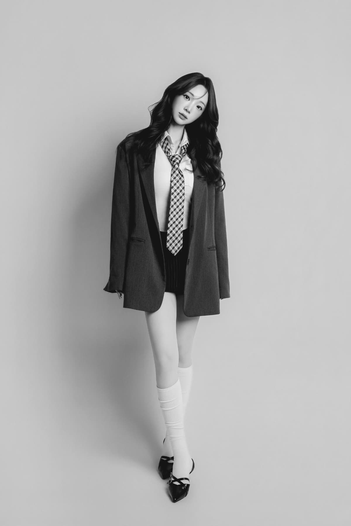 미르 아나운서의 패션 에디토리얼 화보